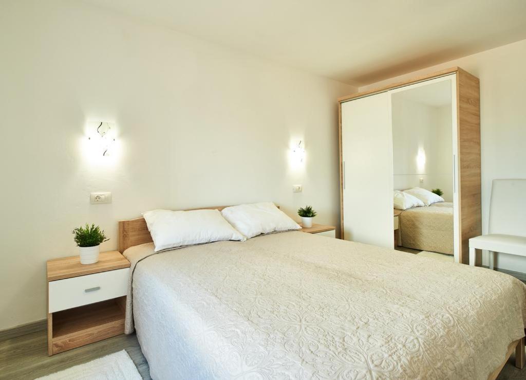 Roviv Apartments In The Old Town By Irundo Rovinj Dış mekan fotoğraf